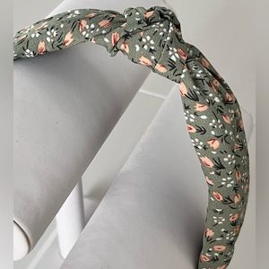 Knotted Headband | GREEN FLORAL | One Piece! NEW!!